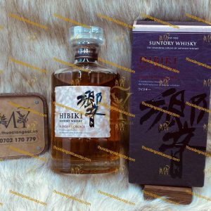 日本进口响牌调和威士忌700ml