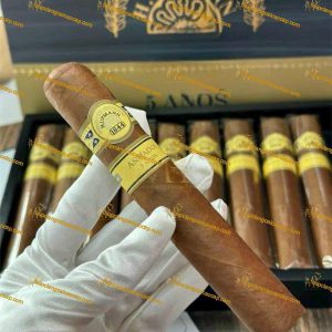 z5207210090626 68e08d275c9429cbf34e52c2e50f2bf1 min - Shehuayan | 专营高端进口香烟与雪茄