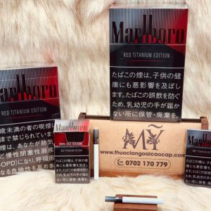 日本限量版万宝路红钛合金香烟 (黑色、红色、钛色)